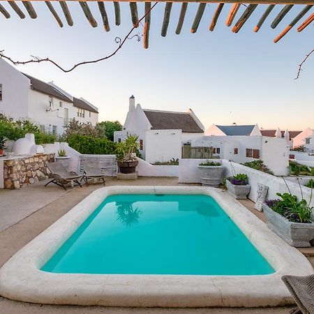 Smugglers' Bnb Paternoster Luaran gambar