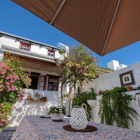 Smugglers' Bnb Paternoster Luaran gambar