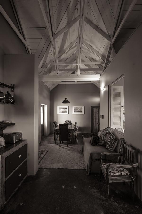 Smugglers' Bnb Paternoster Luaran gambar