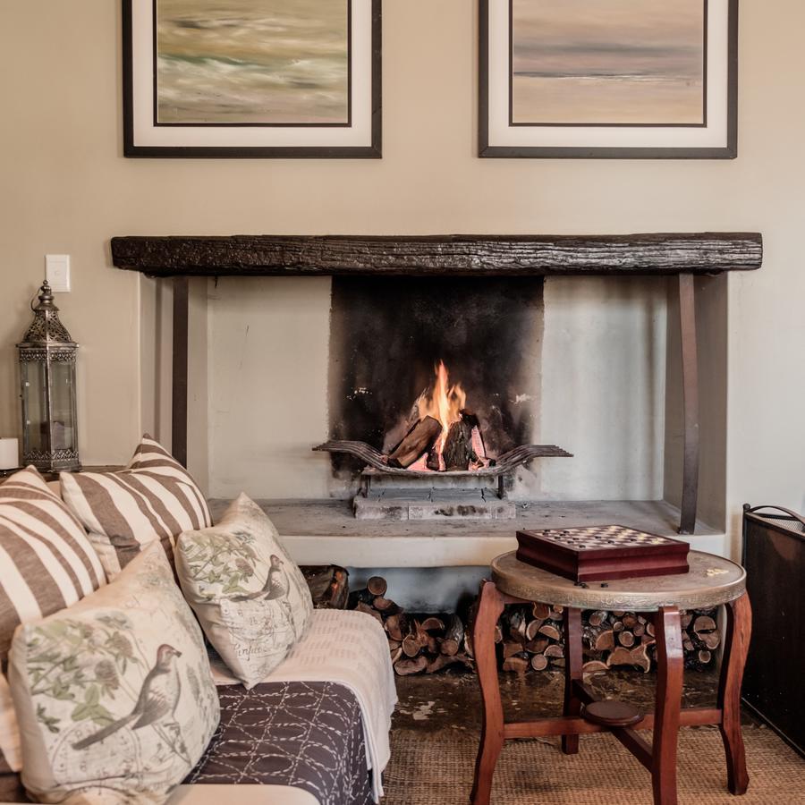 Smugglers' Bnb Paternoster Luaran gambar