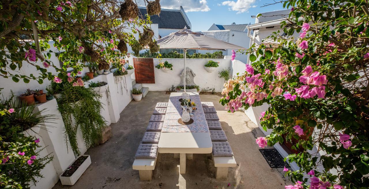 Smugglers' Bnb Paternoster Luaran gambar
